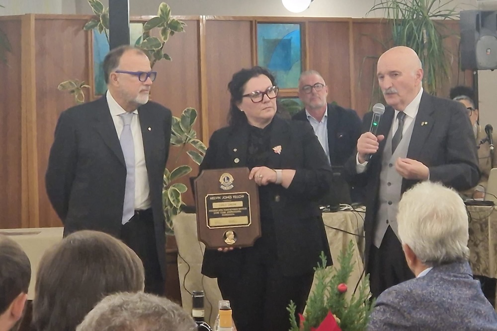 Un riconoscimento speciale La Melvin Jones Fellowship dal Lions Club Nizza Canelli